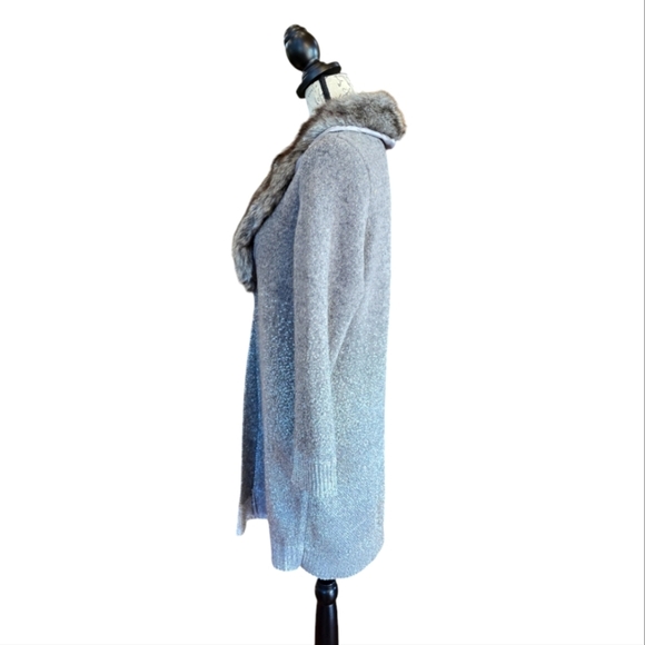 Chico's Faux Fur Collar Gray Silver Metallic Knit Cardigan S - Picture 4 of 11